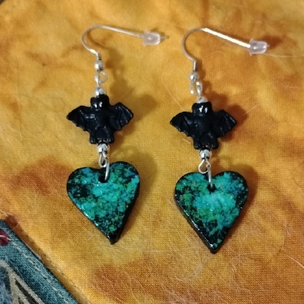 🎃Hand Crafted Bat And Heart Charm Earrings